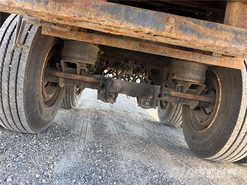 Manac 48 ft T/A Flatbed Trailer Platós / Ponyvás pótkocsik