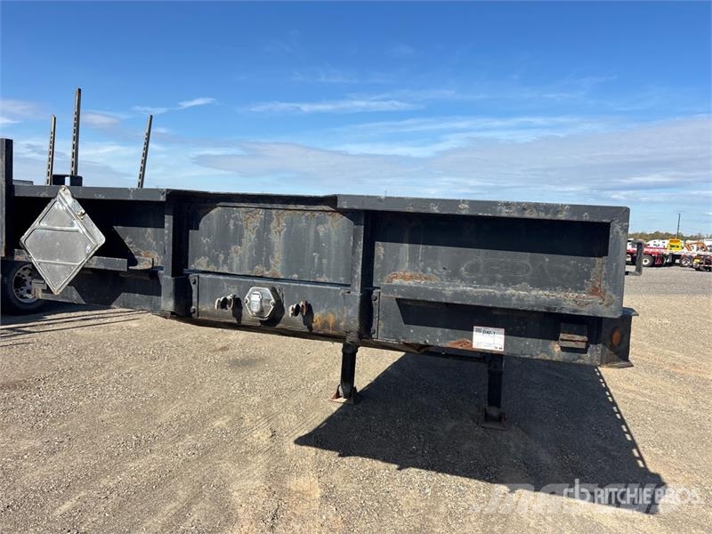Manac 48 ft T/A Flatbed Trailer Platós / Ponyvás pótkocsik