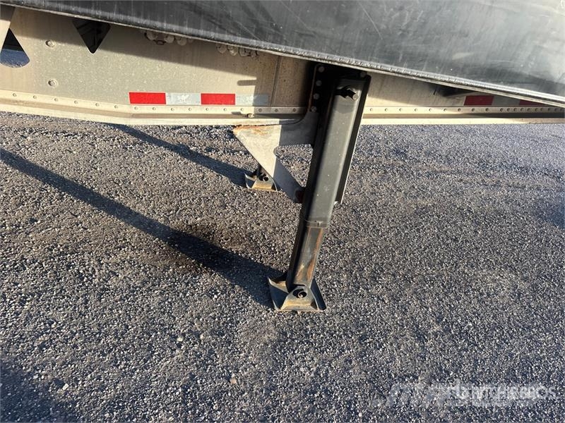 Manac 48 ft T/A Spread Axle Curtain Side Trailer Kapell trailer/semi