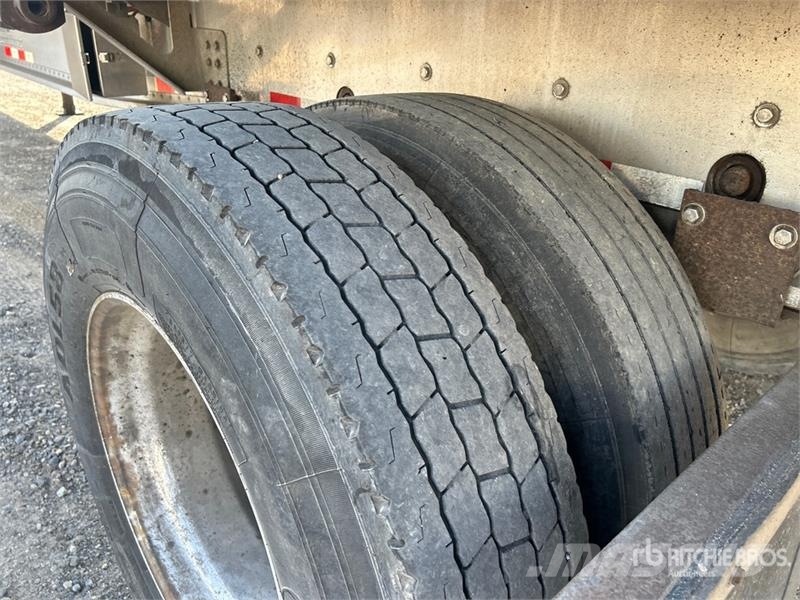 Manac 48 ft T/A Spread Axle Curtain Side Trailer 커튼사이더 트레일러
