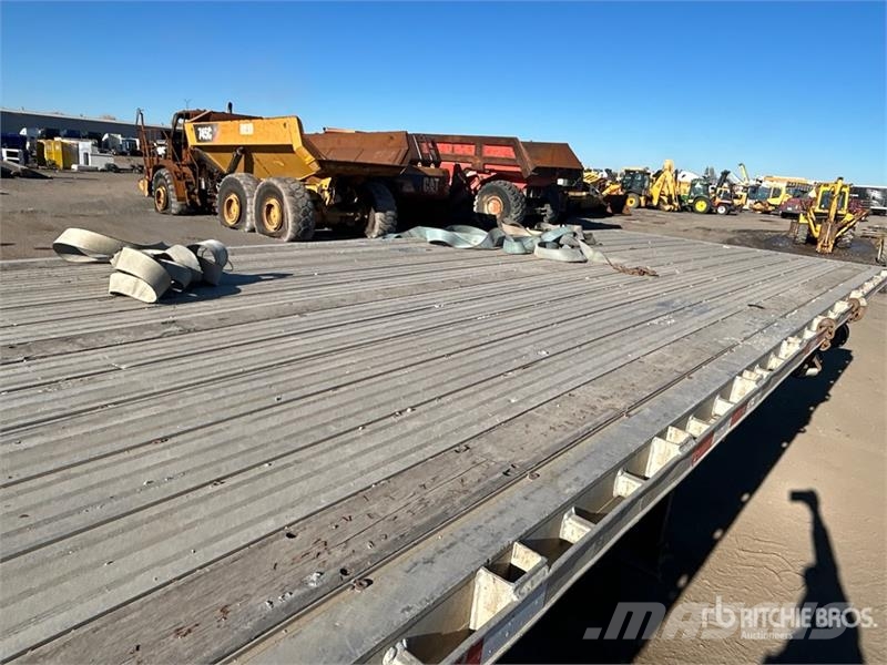 Manac 48 ft T/A Spread Axle Flatbed Trailer Plataforma plana/laterales abatibles