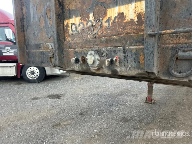 Manac 48 ft Tri/A Flatbed Trailer Rimorchi con sponde ribaltabili
