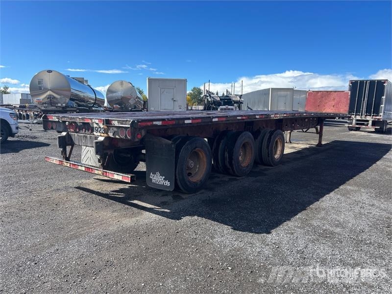 Manac 48 ft Tri/A Flatbed Trailer Rimorchi con sponde ribaltabili