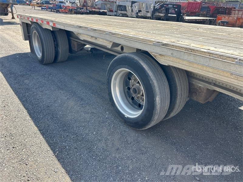 Manac 51 ft T/A Spread Axle Step Deck Trailer Reboques carga baixa