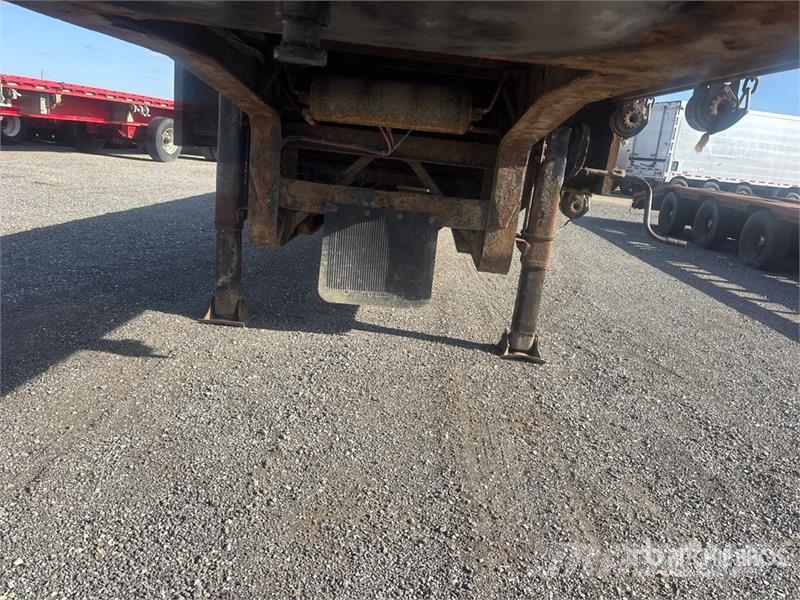 Manac 52 ft Tri/A Extendable Step Deck Trailer Низкорамные прицепы