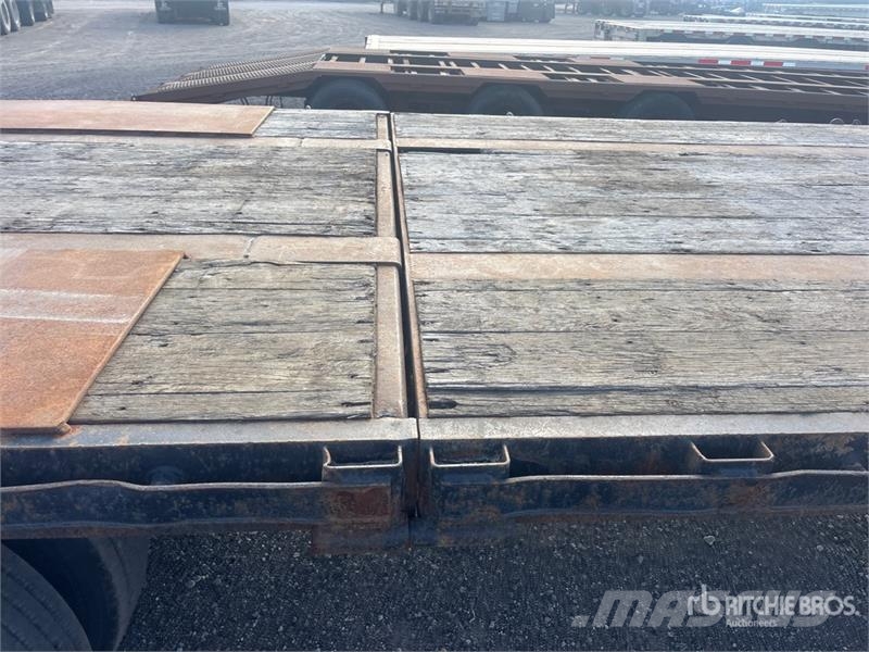 Manac 52 ft Tri/A Extendable Step Deck Trailer Низкорамные прицепы