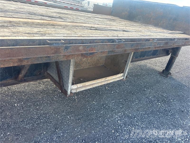 Manac 52 ft Tri/A Extendable Step Deck Trailer Низкорамные прицепы