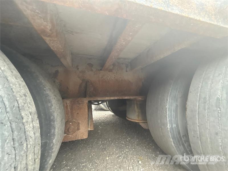 Manac 52 ft Tri/A Step Deck Trailer Mažų aukščių krautuvai