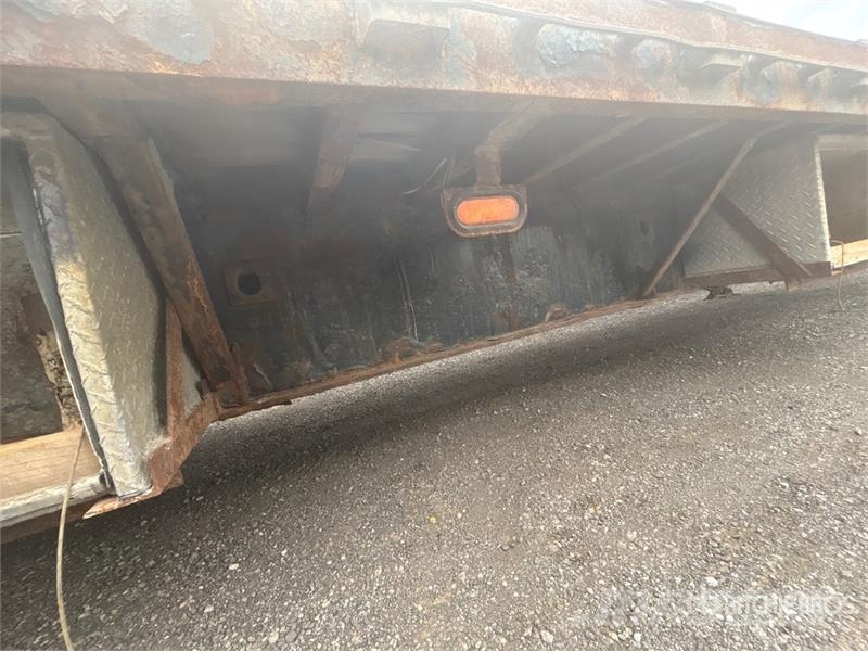 Manac 52 ft Tri/A Step Deck Trailer Mažų aukščių krautuvai