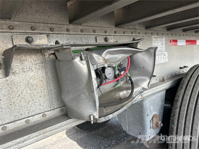Manac 53 ft Quad/A Curtain Side Trailer Rimorchi centinati