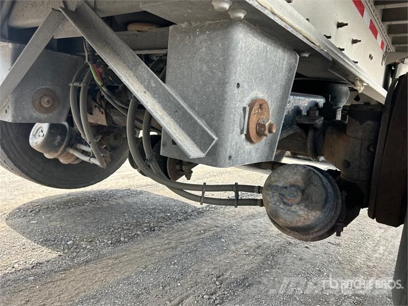 Manac 53 ft Quad/A Curtain Side Trailer Rimorchi centinati