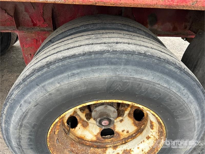 Manac 53 ft Quad/A Flatbed Trailer Plato/keson prikolice