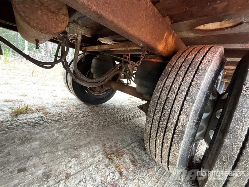 Manac 53 ft Quad/A Open-Top Chip Trailer مقطورات لتقل ألواح الخشب