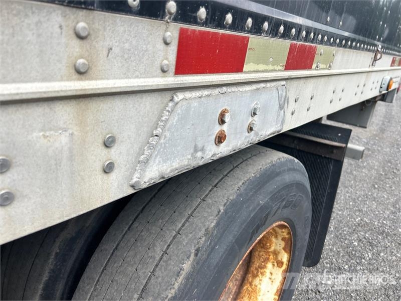 Manac 53 ft x 102 in T/A Van Trailer Cajas de remolque