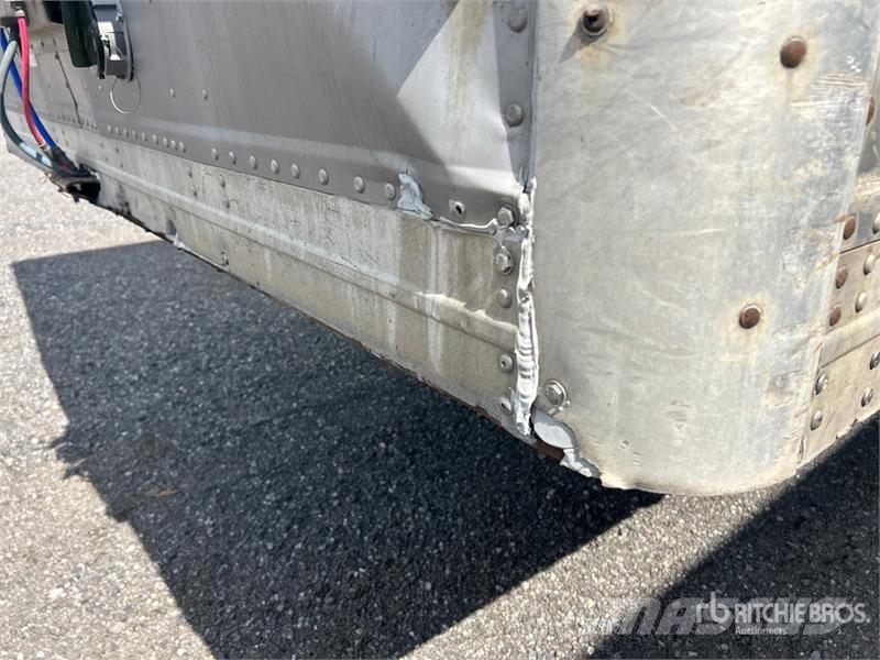 Manac 53 ft x 102 in T/A Van Trailer Cajas de remolque
