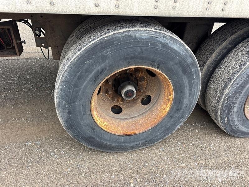 Manac 53 ft x 102 in T/A Van Trailer Dobozos pótkocsik