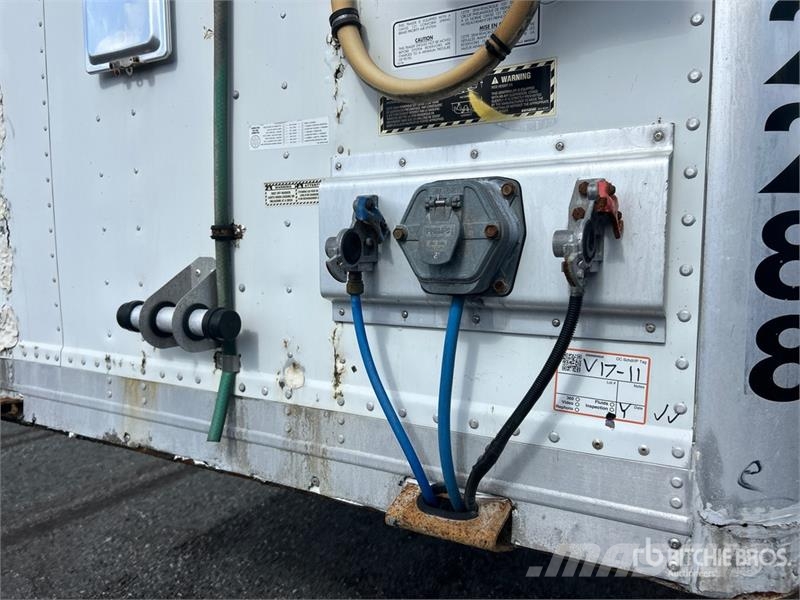 Manac 53 ft x 102 in T/A Heated Van Trailer Skåpsläp