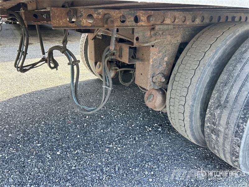 Manac 53 ft x 102 in T/A Van Trailer Rimorchi cassonati
