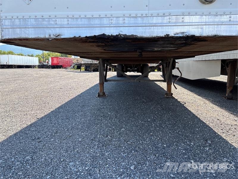 Manac 53 ft x 102 in T/A Van Trailer ボックスボディートレーラー