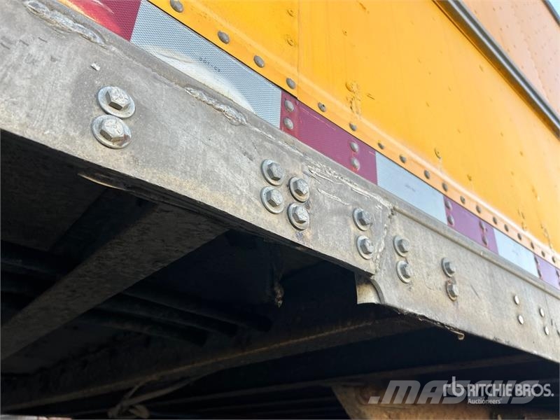 Manac 53 ft x 102 in T/A Van Trailer Dobozos pótkocsik