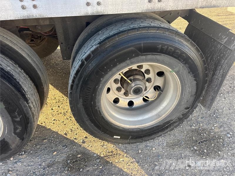 Manac 53 ft x 102 in T/A Van Trailer Прицепы-фургоны