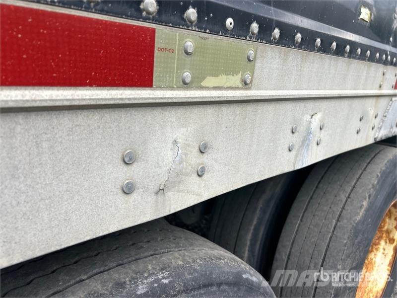 Manac 53 ft x 102 in T/A Van Trailer Cajas de remolque
