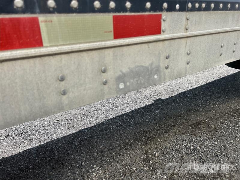 Manac 53 ft x 102 in T/A Van Trailer Cajas de remolque
