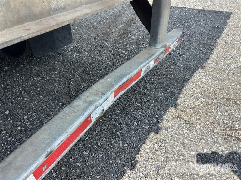 Manac 53 ft x 102 in T/A Van Trailer Cajas de remolque