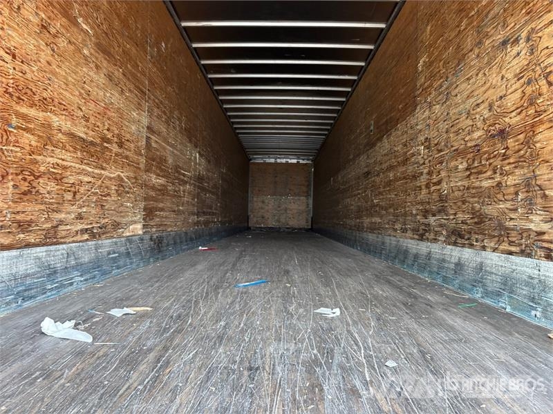 Manac 53 ft x 102 in Tri/A Van Trailer Прицепы-фургоны