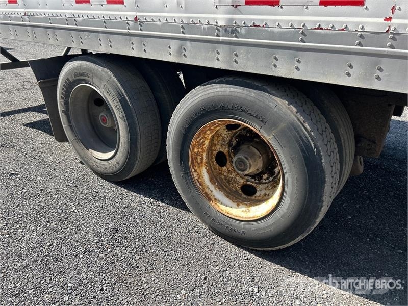 Manac 53 ft x 102 in T/A Van Trailer Rimorchi cassonati
