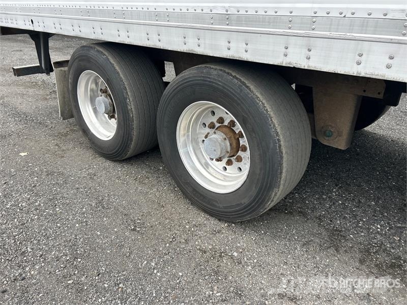 Manac 53 ft x 102 in T/A Van Trailer Skåpsläp