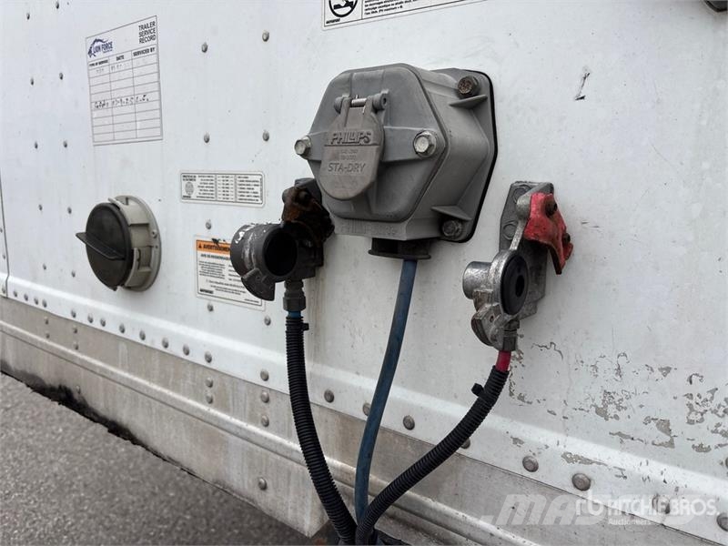 Manac 53 ft x 102 in T/A Van Trailer Прицепы-фургоны