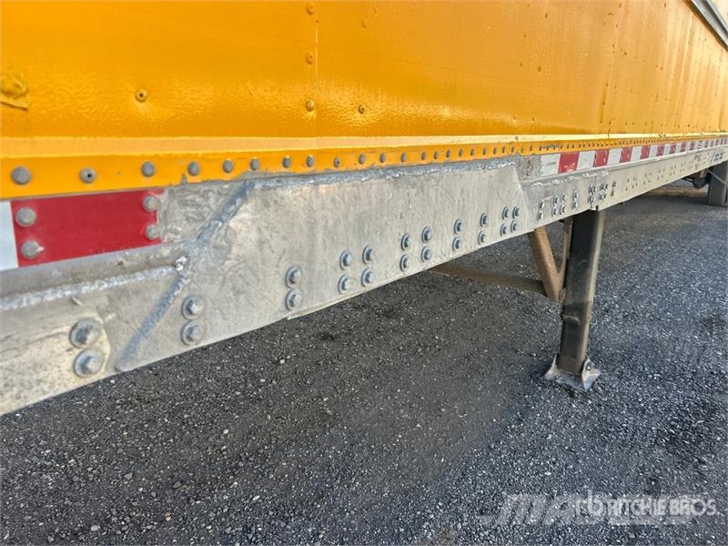 Manac 53 ft x 102 in T/A Van Trailer Dobozos pótkocsik