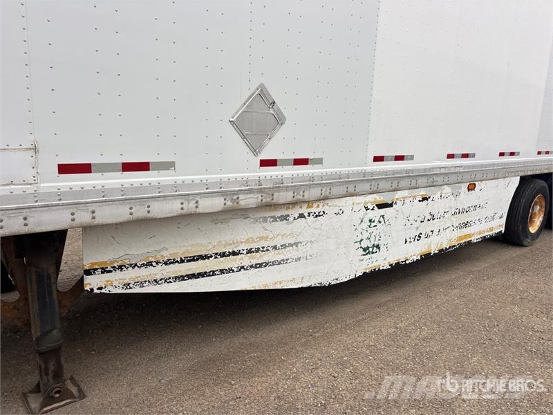 Manac 53 ft x 102 in Tri/A Van Trailer Прицепы-фургоны