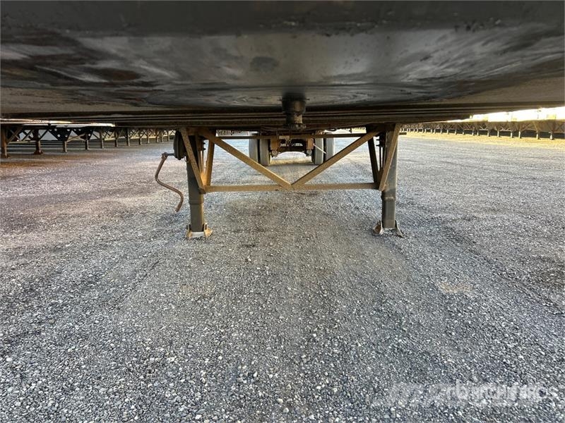 Manac 53 ft x 102 in T/A Van Trailer Dobozos pótkocsik