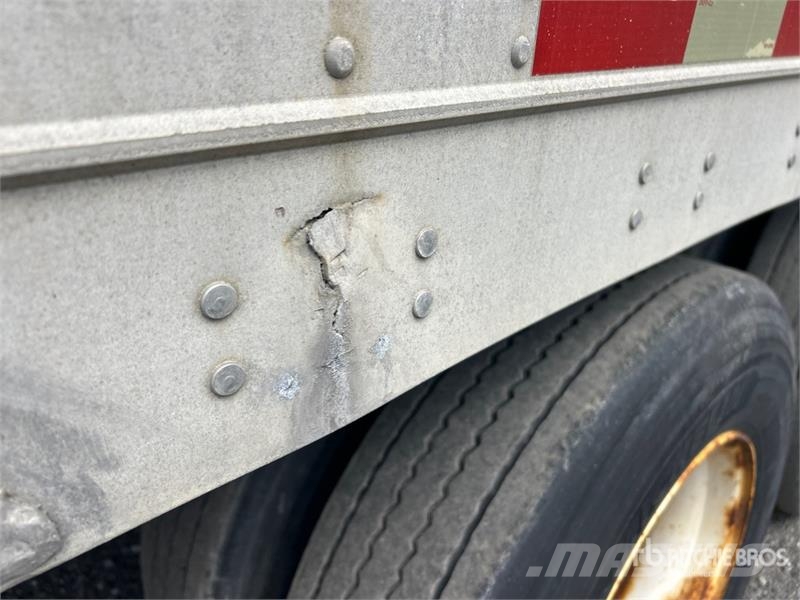 Manac 53 ft x 102 in T/A Van Trailer Cajas de remolque