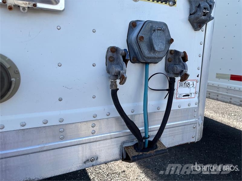 Manac 53 ft x 102 in T/A Van Trailer ボックスボディートレーラー