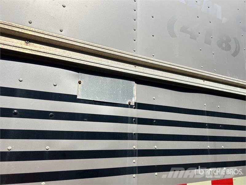 Manac 53 ft x 102 in T/A Van Trailer Cajas de remolque