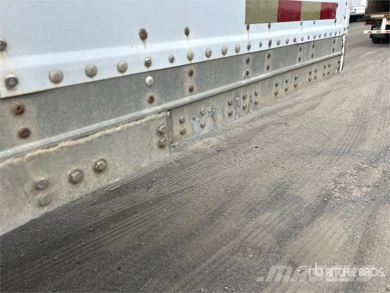 Manac 53 ft x 102 in T/A Van Trailer 厢式拖车