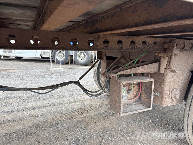 Manac 53 ft x 102 in Tri/A Van Trailer Anhänger-Kastenaufbau