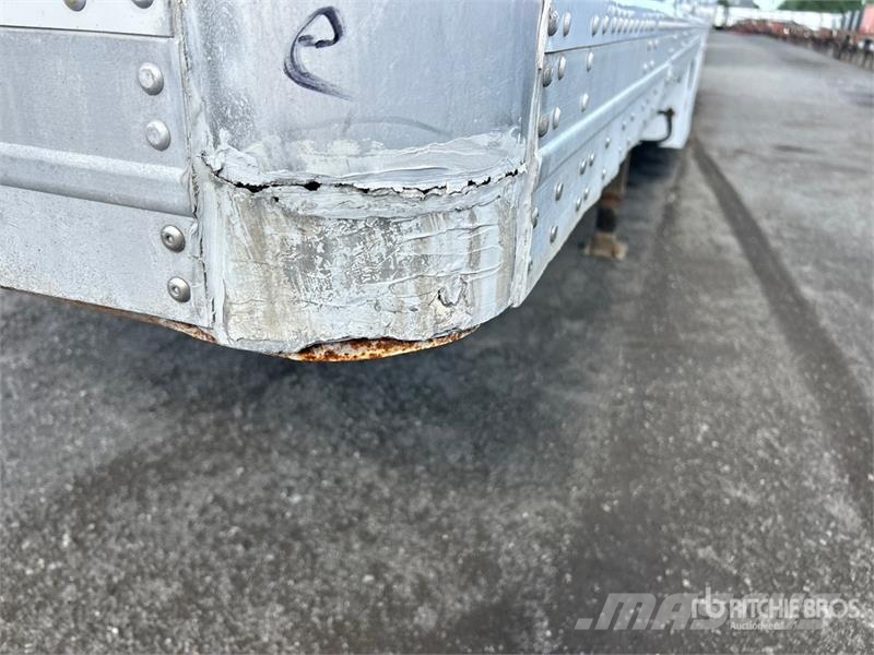 Manac 53 ft x 102 in T/A Heated Van Trailer Skåpsläp