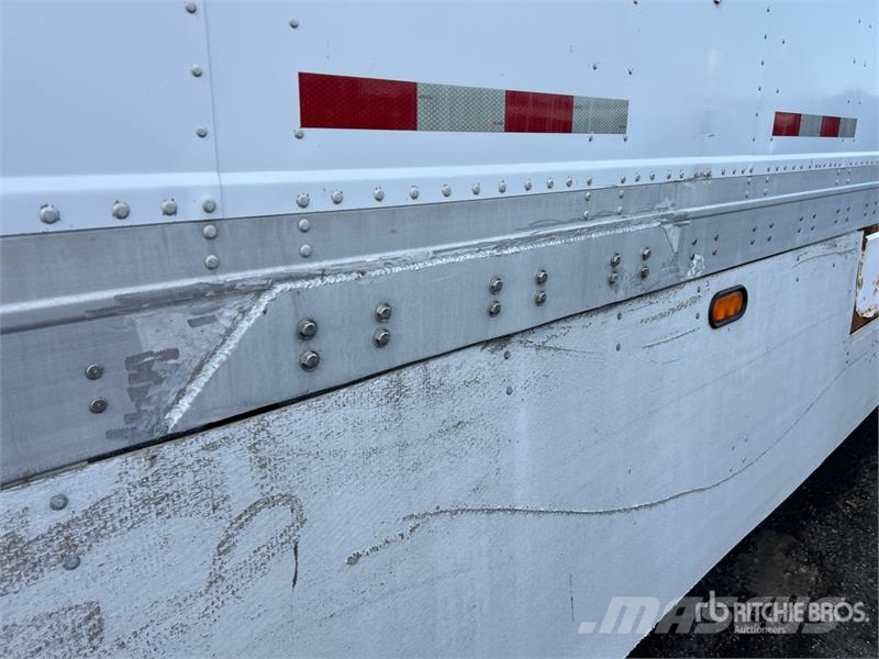 Manac 53 ft x 102 in T/A Heated Van Trailer Skåpsläp