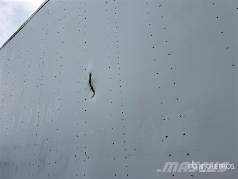 Manac 53 ft x 102 in T/A Van Trailer Skåpsläp