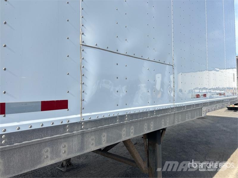 Manac 53 ft x 102 in Tri/A Van Trailer Remorque Fourgon
