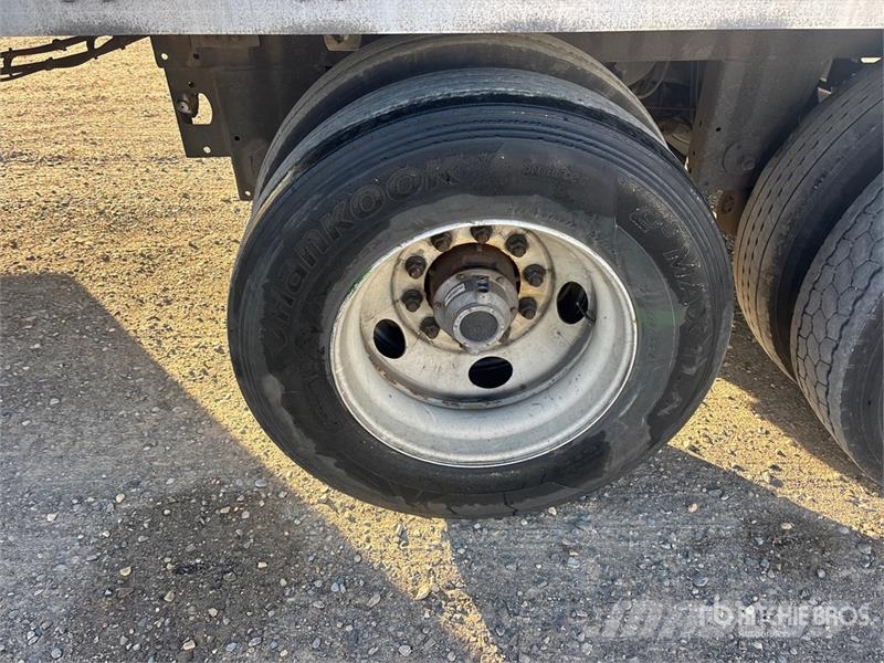 Manac 53 ft x 102 in T/A Van Trailer Прицепы-фургоны