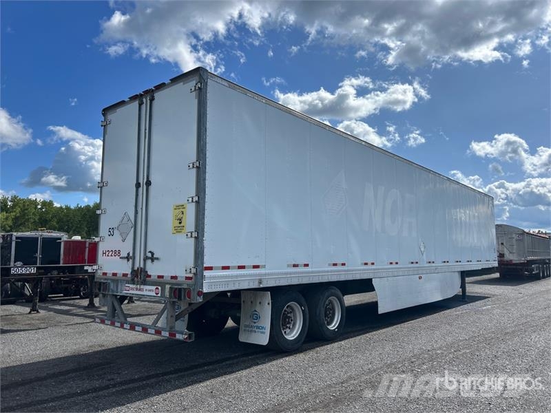 Manac 53 ft x 102 in T/A Heated Van Trailer Skåpsläp