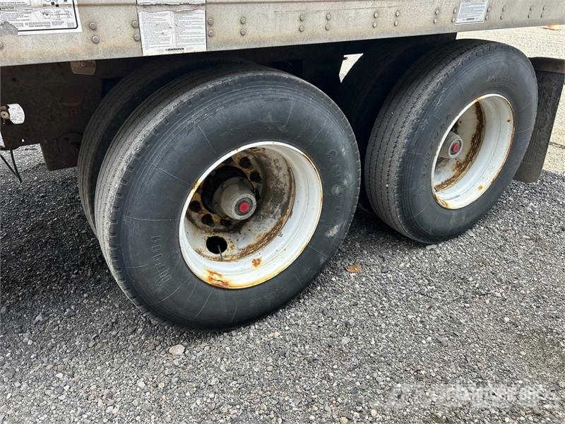 Manac 53 ft x 102 in T/A Van Trailer Cajas de remolque