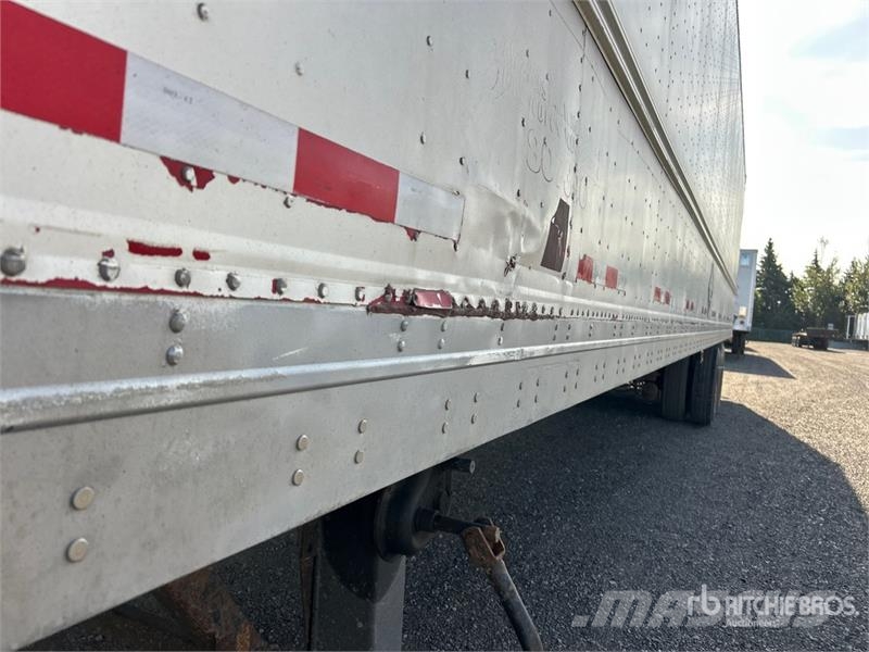 Manac 53 ft x 102 in T/A Van Trailer Rimorchi cassonati