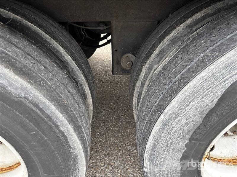 Manac 92253A811 53 ft x 102 in T/A Van Trailer Прицепы-фургоны