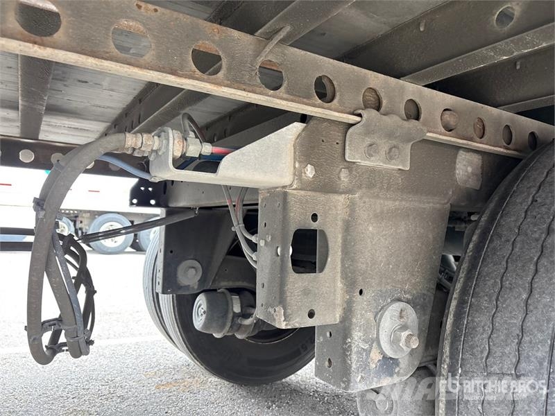 Manac 92253A811 53 ft x 102 in T/A Van Trailer Причепи-фургони
